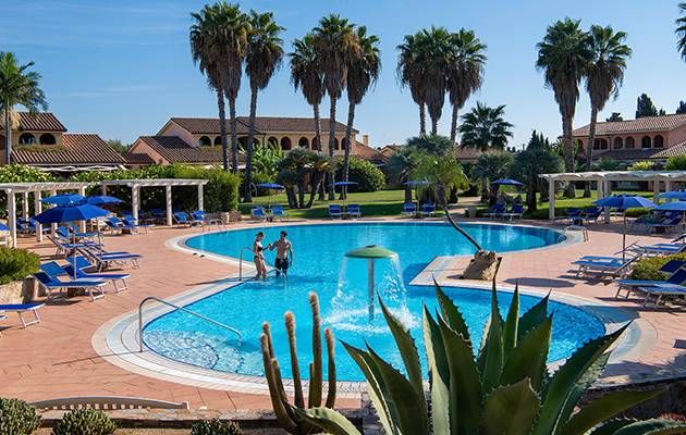Lantana Resort 