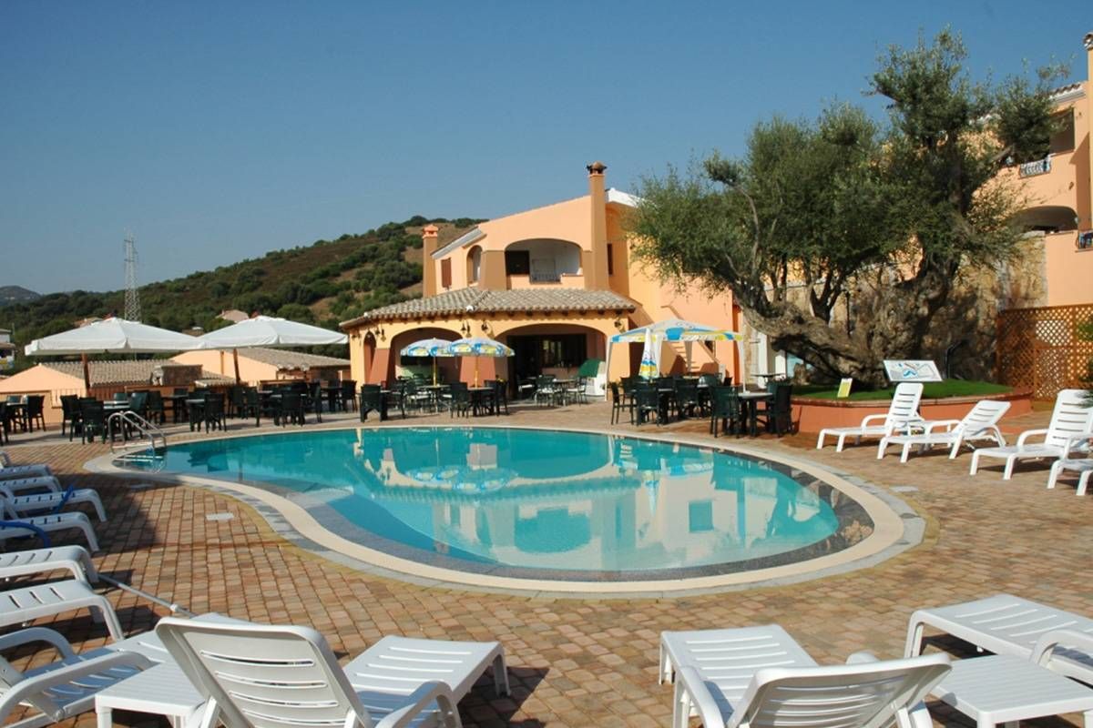 Albergo Residenziale Li Troni